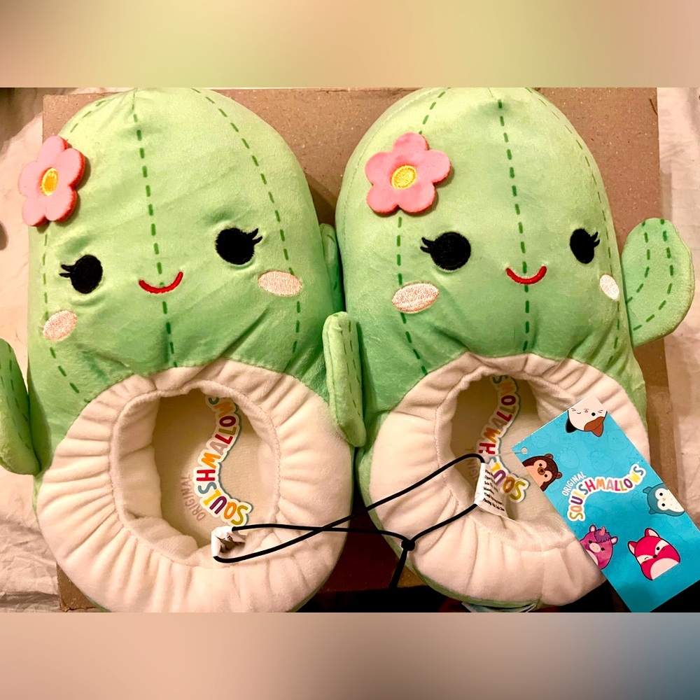 Squishmallows slippers. Kids. Green. Cactus. New. Gift